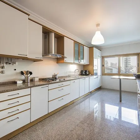 Lovelystay - Family Modern דירה ליסבון