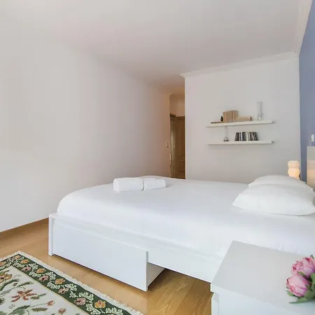 דירה Lovelystay - Family Modern